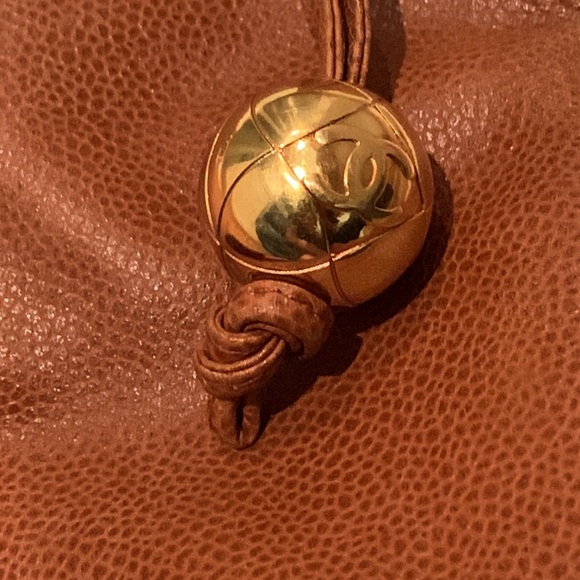 VINTAGE CHANEL Front Pocket Leather Shoulder Bag / Purse - Picture 2 of 11